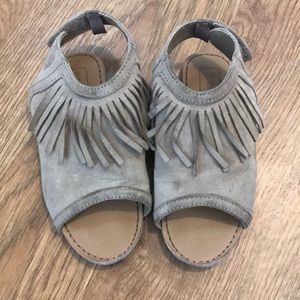 Crazy 8 fringe sandal size 9